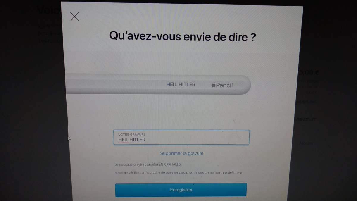 Ptimogwai's tweet photo. Le saviez-tu ? On peut graver son #ApplePencil. 
Ce qui est intéressant, c'est que les gros mots sont bloqués... 
Mais pas le salut nazi. 
C'est une culture curieuse ces USA quand meme. https://t.co/3TwaLX5lpG