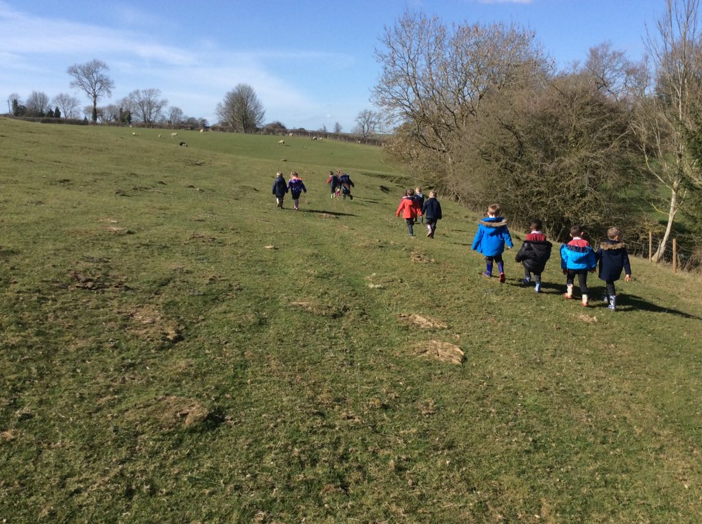 Reception_PPS's tweet photo. A wonderful afternoon walking in the sunshine. How lucky are we to have this on our doorstep? ❤️ #schoolwithaview https://t.co/vSPejaBlZE