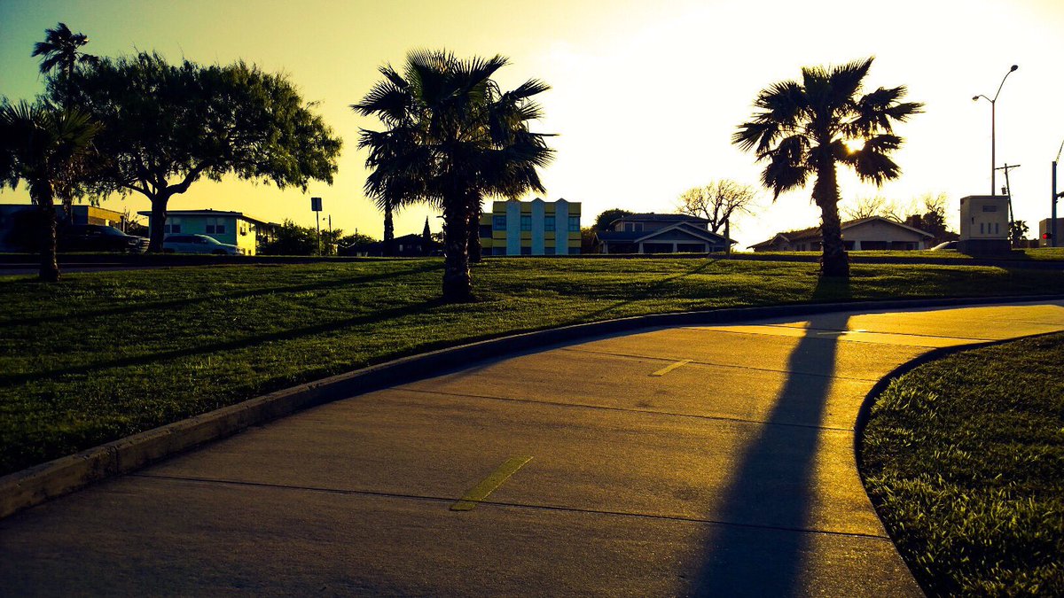 contrasst_'s tweet photo. #photography #photooftheday #photoshop #adayatthepark #texas #CorpusChristi https://t.co/mv6omkiqNC
