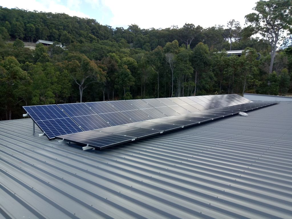SolarWide_AU's tweet image. A solar job we completed a few years ago on the Sunshine Coast :)
 
 #SunshineCoastSolar #SolarSunshineCoast #SunshineCoast #BrisbaneSolarInstall #SolarInstallationBrisbane #SolarInstallSunshineCoast #SolarPanelSunshineCoast #SunshineCoastSolarPanel