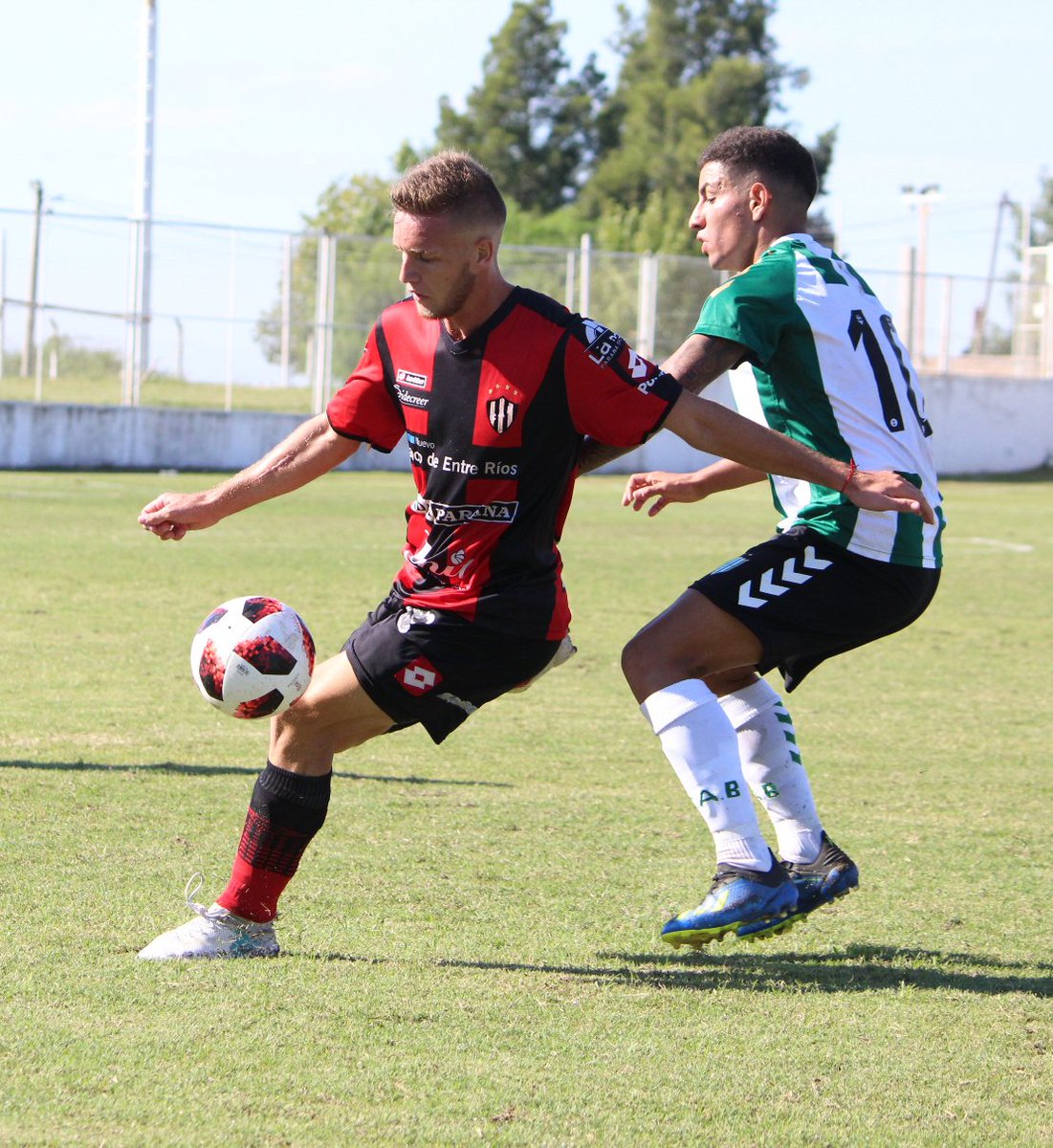ClubPatronatoOf's tweet photo. 📸Todas las fotos de la jornada de #JuvenilesSAF ante @CAB_oficial en La Capillita, las encontrás en nuestro Facebook 

👉🏾 https://t.co/QZhyj0hVn3

Cortesía: @patronatoenfoto https://t.co/vn1r2eR81J