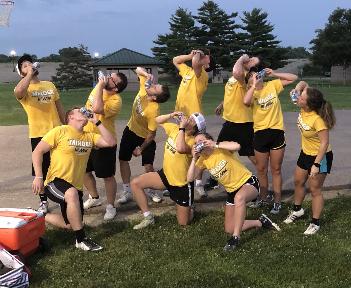Minder23's tweet photo. @BuschBeer Is this heaven? No, it’s Iowa. Looking at your 2018 League Champs, the Minder Remax Liquor Pitchers! We celebrated the ‘ship the only way we know how.. shotgunning some Buschhhh lattes! We always pregame with the best dinger juice there is, Busch Light! #SponsoredByBusch #Contest https://t.co/CLGL0p9INX