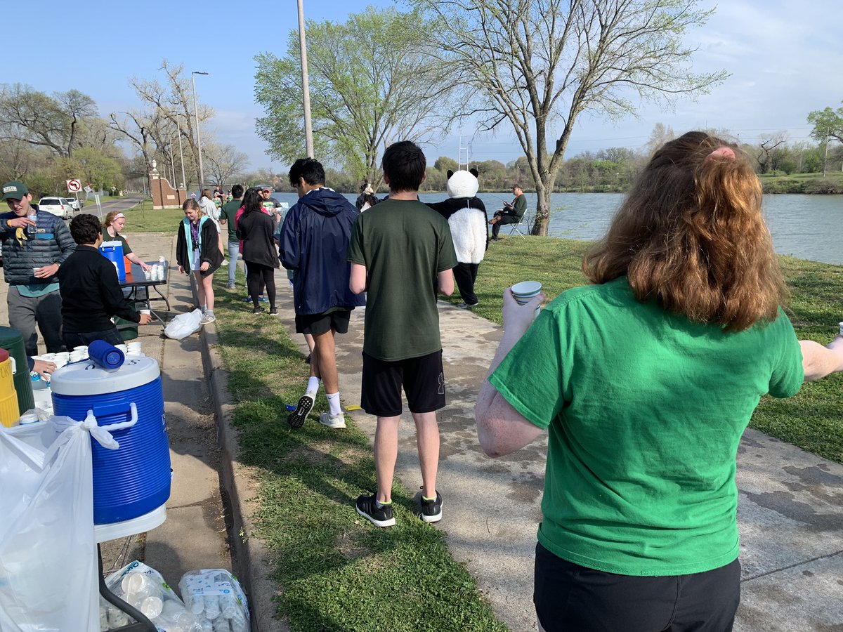 baylorcirclek's tweet photo. Baylor CKI has a great weekend! Not only did we have a movie social on Friday 🦁, we also volunteered at the Bearathon 🐻! We may have not gotten a lot of sleep 😴, but it was worth it to see the faces of the hundreds running 😊! @TheBearathon #lionking #service #fellowship https://t.co/5OuvkwRwtP