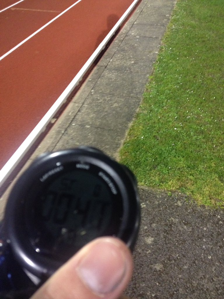 ChrisPricee_'s tweet photo. Back to back days on a track but today I have the stop watch π
Coaching the HTC Youths doing some pacing work and technique using hurdles.
#athletictrack #mondaynighttrack #running #coaching https://t.co/jleHxFYX9Y