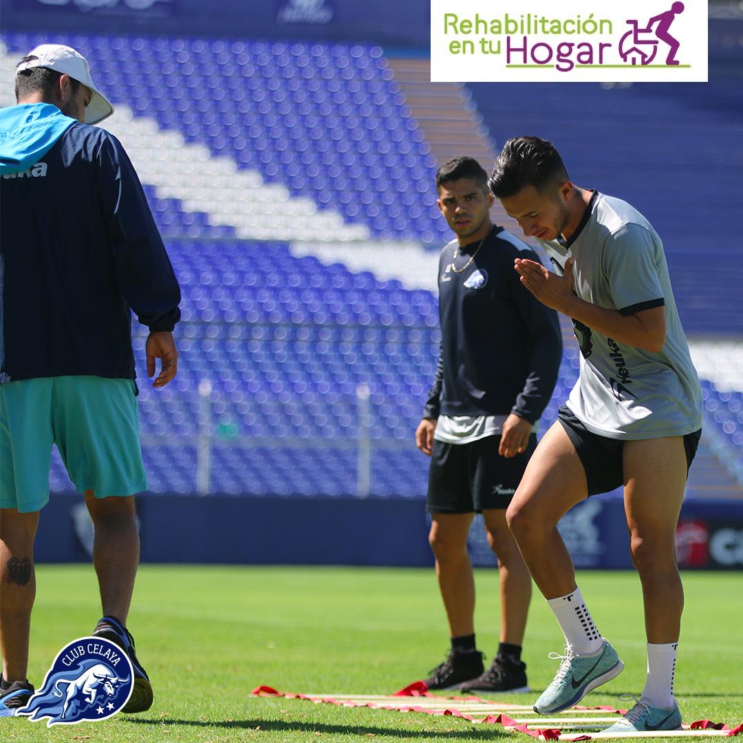 Cuidando que estén a punto para el juego, la rehabilitación es vital, por ello nuestros Toros trabajan en sesiones personalizadas. ⚽️ 👀

#RehabilitaciónEnTuHogar