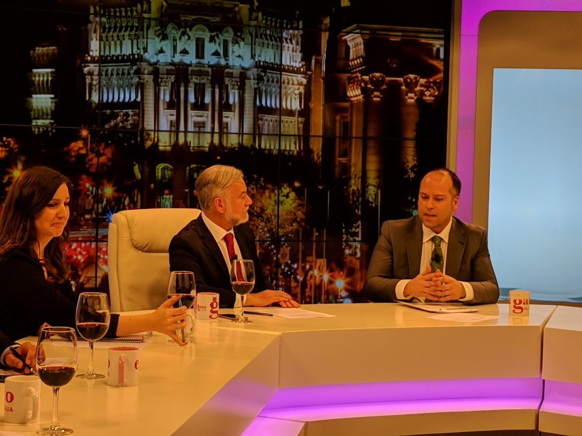 RosanaRibera's tweet photo. .@aptncofenat pide un posicionamiento de los partidos @ppopular @CiudadanosCs @vox_es @PSOE sobre la regulación de #TerapiasNaturales #EleccionesGenerales28Abril 
#UsoTerapiasNaturales https://t.co/iOyZWIBx79