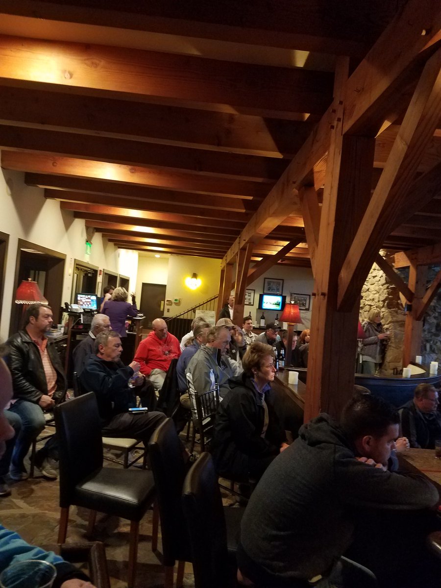 theBranchTurf's tweet image. Fantastic turnout to the new rules of golf seminar tonight at Mountain Branch! Standing room only. @proatthebranch