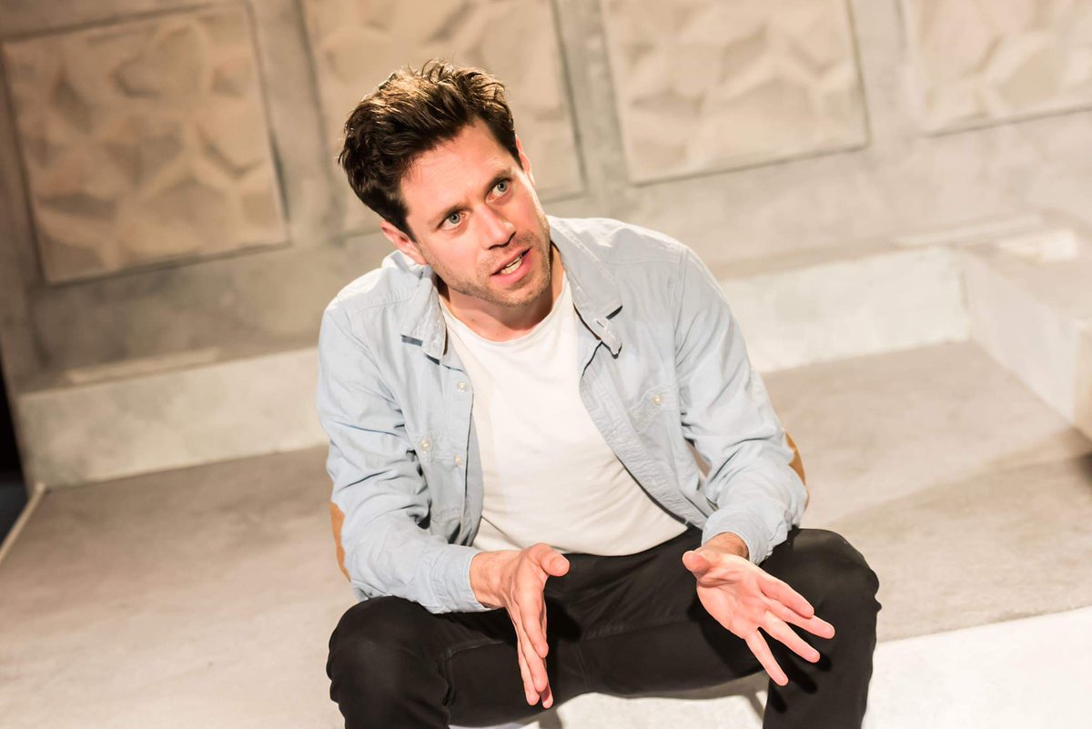 ORLTheatre's tweet photo. It’s 12 o’clock and and we are here to liven up your midweek nights with £12 tickets to see ★★★★★ theatre in Angel. Just select a ‘Twelve Ticket’ for tonight’s performance of CIRCA at 7.30pm (Photo Credit: Lidia Crisafulli) @__circa #circaORL #theatre
https://t.co/0WdpkYmCFW https://t.co/YjAhBwEWVN