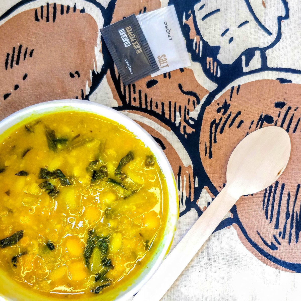 Syeda121's tweet photo. Persian Chickpea and Onion Soupπ
It was served in menu at Manchester Metropolitan Business School in the celebration of Nowroz (Persian New Year).
Soup was packed with Soup-Erheroes nutritional powers such as protein, fibre, Vitamin C..
@MetMUnch #Souperheroes #metmunch https://t.co/FziBI4vuSS