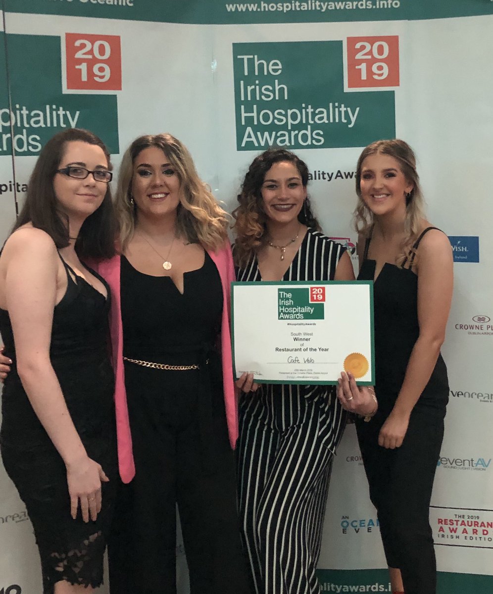 Thanks for all the support we WONNNNNNNNNN🥳🥳#HOSPITALITYAWARDS #lovevelo