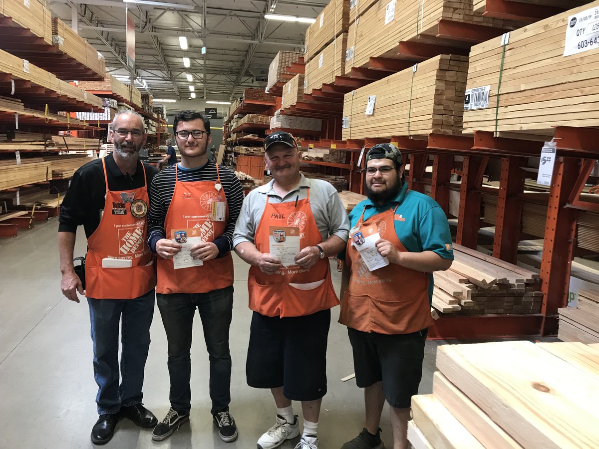 Recognizing the order pullers, way to help out with an emergency pro truck delivery on a Sunday👍