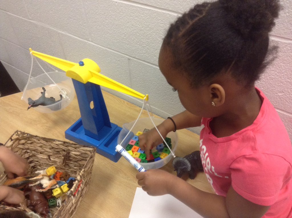 MmeRollins's tweet photo. Can you balance your teeter totter?  How many cubes does each animal weigh? #demonstratingmathbehaviours https://t.co/LGnkoPhrQW