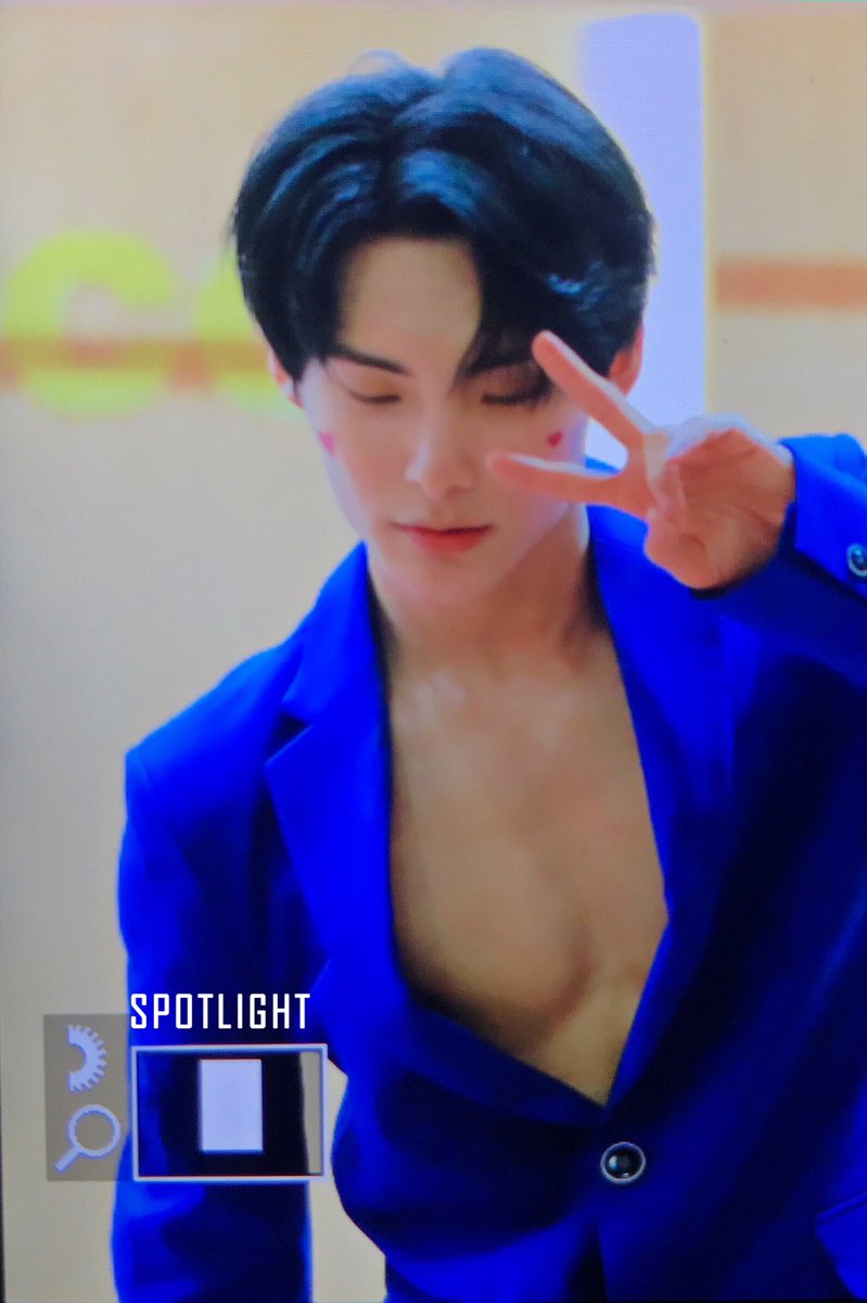 markgrayson_twt's tweet photo. good evening https://t.co/tlgHIe2dmk