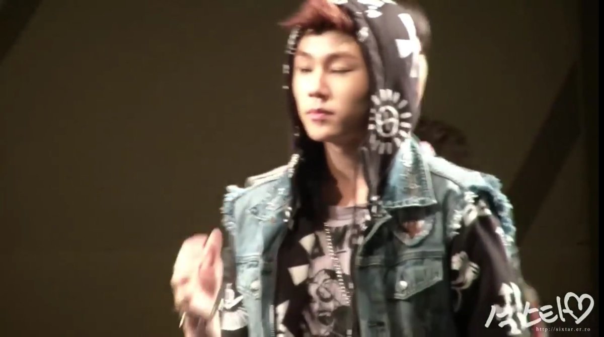 No one:iljae: SHOULDERS!   #iljae   #육훈