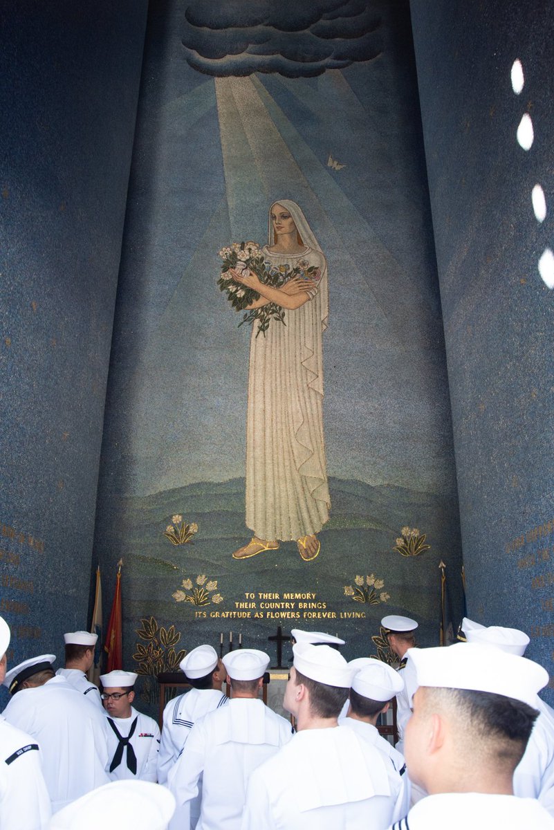 EXSTRGRU7's tweet photo. Over the weekend, #USSChief Sailors attended a wreath-laying ceremony at the Manila American Cemetery and Memorial in Manila, Philippines, to honor the Filipino and American service members who lost their lives in World War II. https://t.co/48M0YQP7Q1