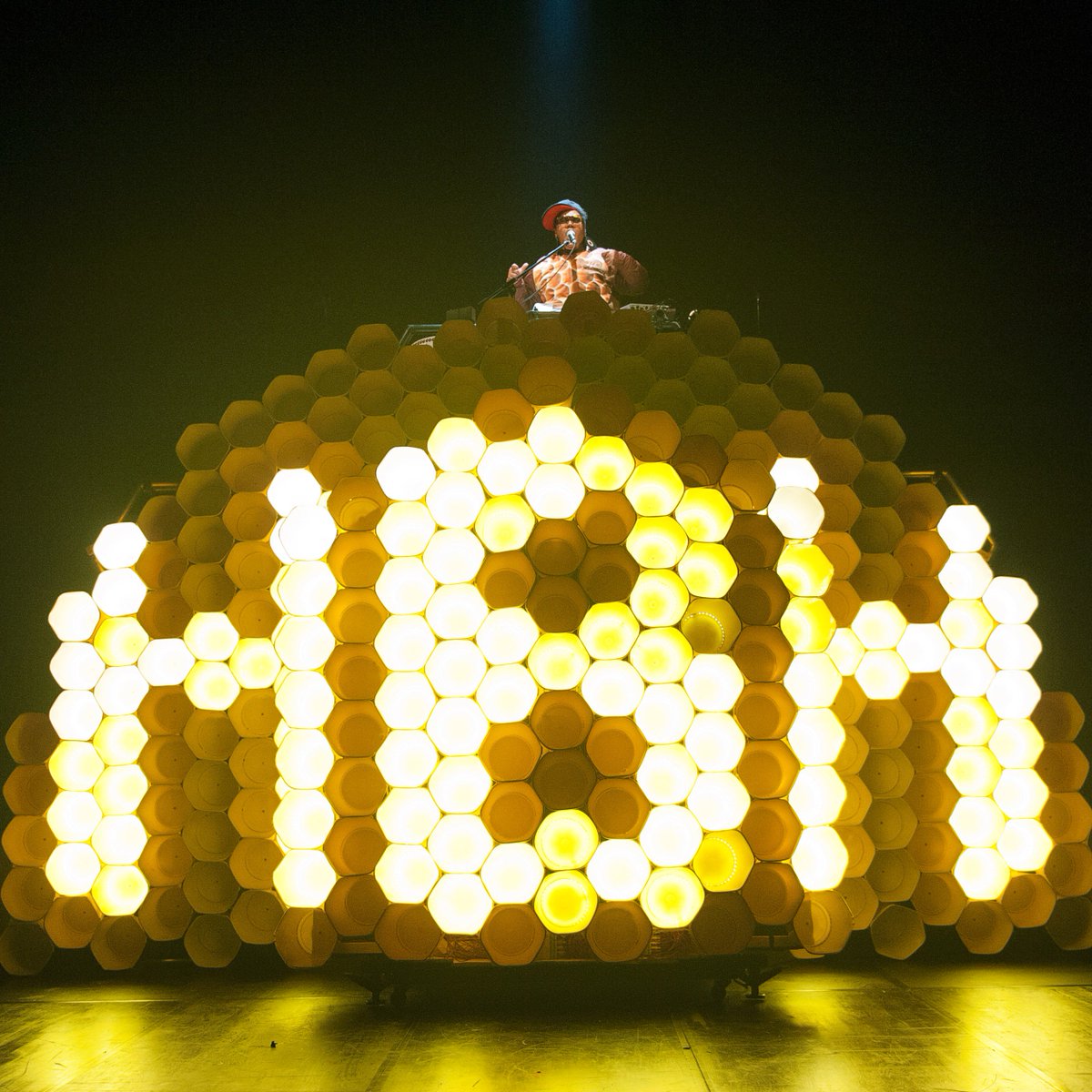 TheCultch's tweet photo. 📣#MakeNoise📣 LAST CHANCE to get sticky with #HotBrownHoney at the York Theatre - only 6 performances remaining! Get your tickets at https://t.co/StuttQT16M
⠀⠀⠀⠀⠀⠀
#RadicalFierceLove #DecoloniseAndMoisturise #TheRevolutionCannotHappenWithoutChildcare #WorldPollinationTour https://t.co/O3q5pXAZD0