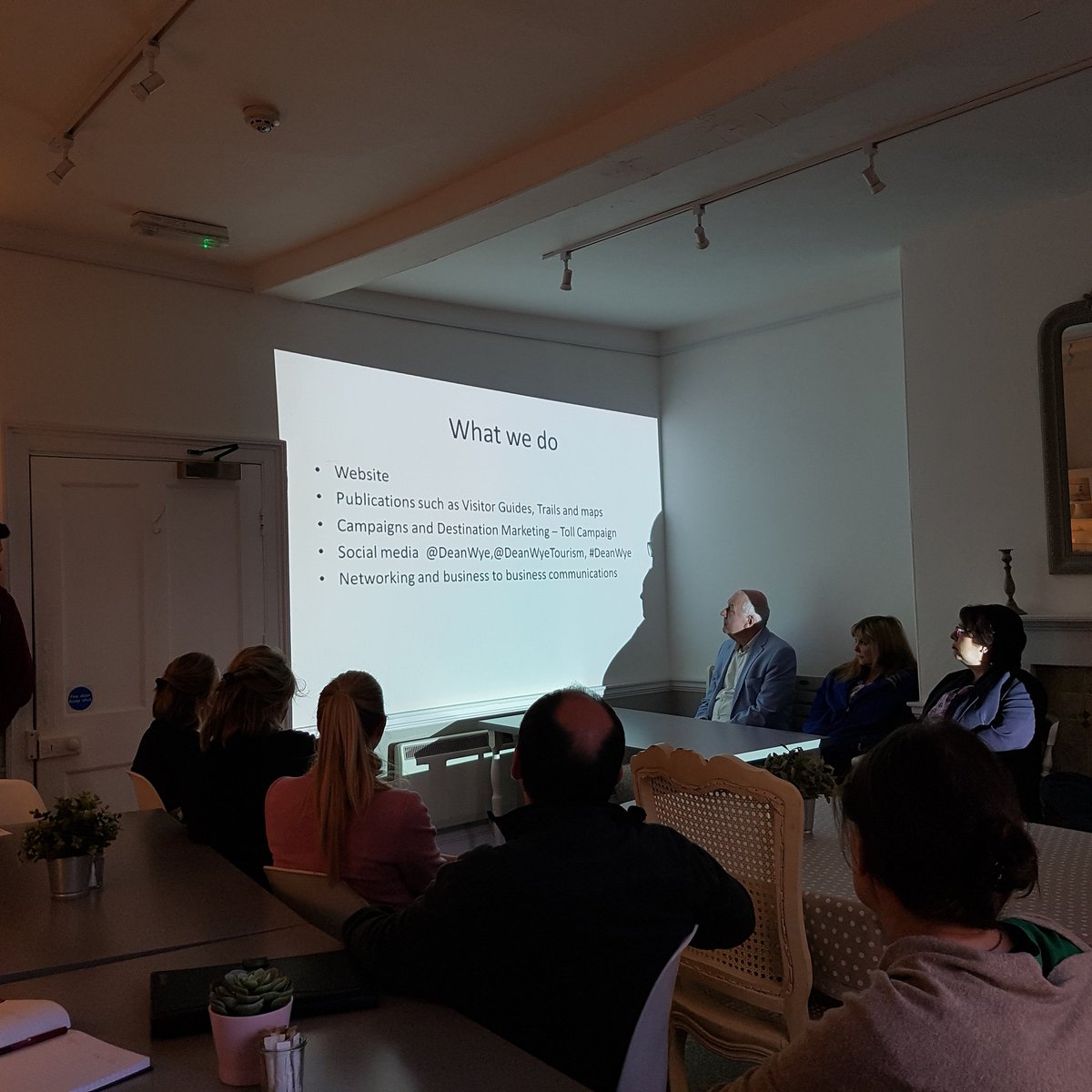 MonChamber's tweet image. Thanks to @cerysww @DeanWyetourism for an interesting presentation during our meeting this evening. Good to see new and existing faces. 

@GreenandJenks   @MilesMorganNews  @Siltbuster @bootsopticians @platformone_mon  @Logiplex_ICT @apexarchitecture @BeesForDev @PowellsRural