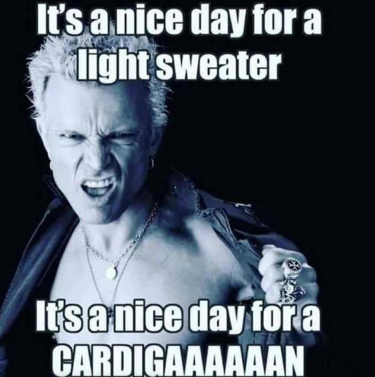 FOXBOXStorage's tweet image. If you gotta store it... you gotta box it up first. We have em here! Stash that jacket.. box them boots!