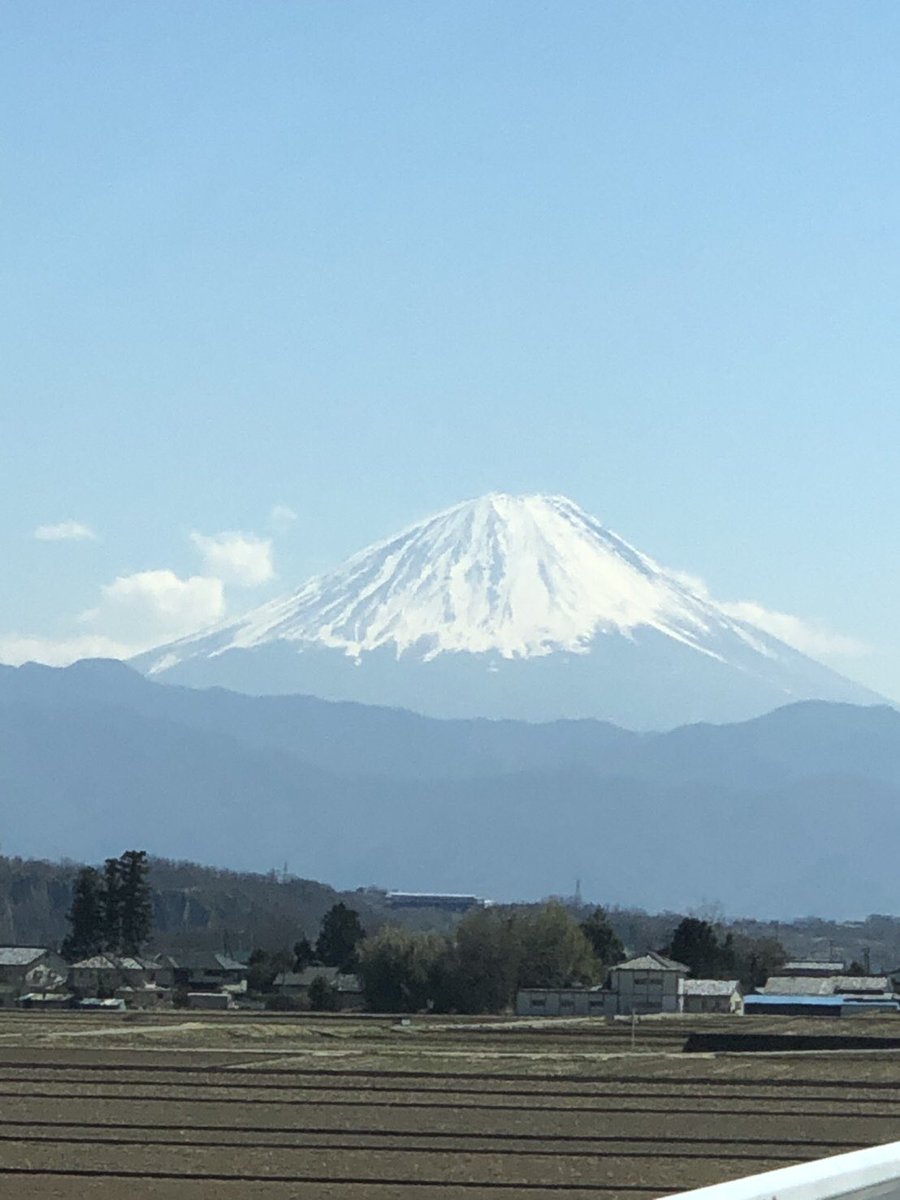 おはようございます☀

今日も一日、楽しんでいきましょう！

( ´ ▽ ` )ﾉ