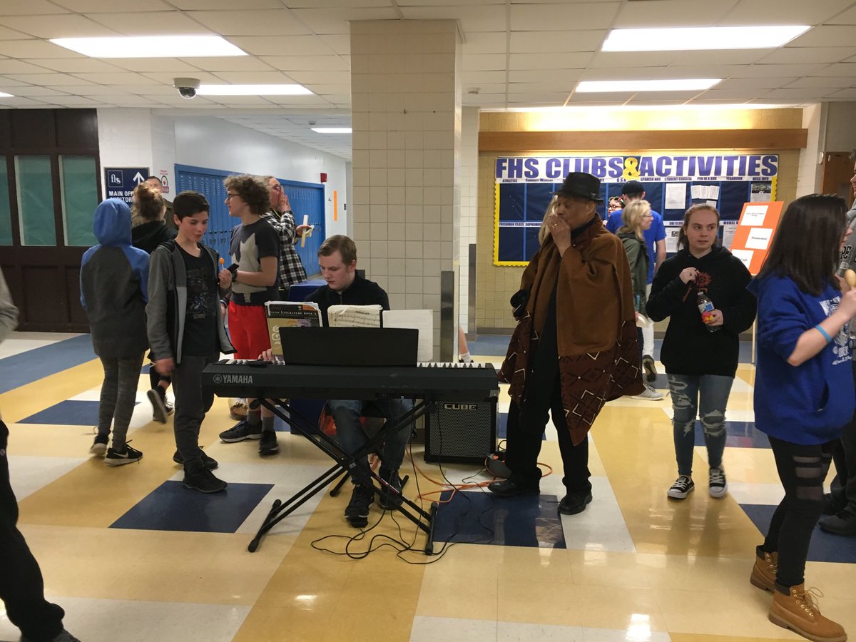 foxhsprincipal's tweet photo. Celebrating World Culture Night in Foxborough! https://t.co/G91sdVOgym