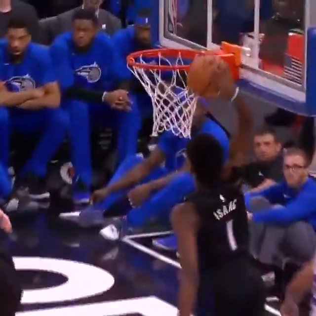 🔨 Jonathan Isaac!! 🔨
#PureMagic