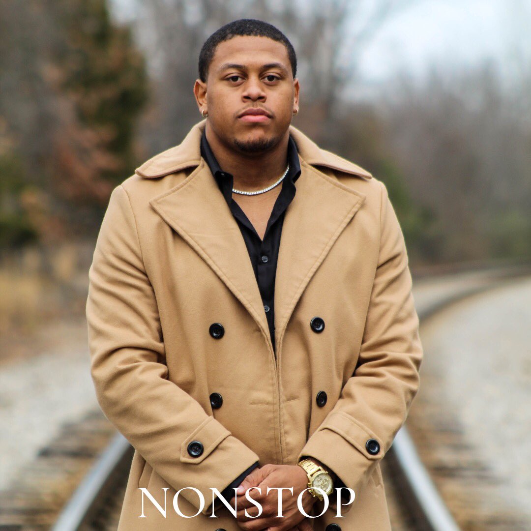 Introducing Spring 19:Bro. Devwah Whaley is a Junior majoring in Sports Management from Beaumont,TX. He is a running back for Arkansas Razorback Football team. On campus, he is involved in Black Student Association and VAC.