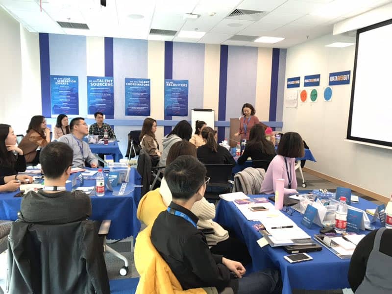 CinMeiT's tweet image. Transformation Day#1 in China , check out the action!  #IamIntel #pipelinesoverreqs