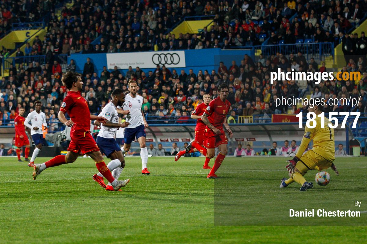 dchesterton's tweet photo. 📸 Montenegro 1-5 England: https://t.co/novbmY5bnw (pics via @phcimages) #threelions #englandaway #MNEENG #EURO2020 #UEFA https://t.co/HFSZICxDYn