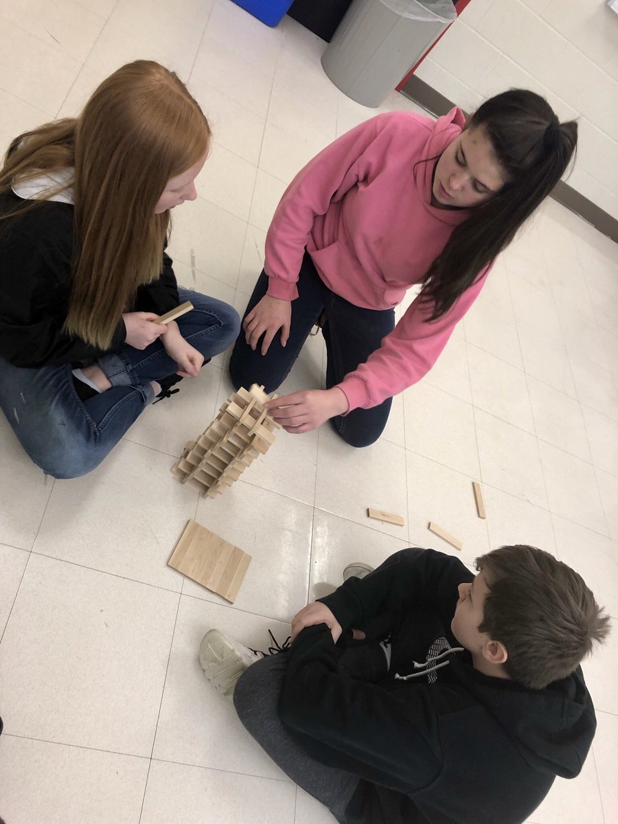 MrsKMears's tweet photo. Working together to see who can build the tallest tower out of 50 Keva planks!  @CCSExtraMile @circlevillecms https://t.co/zyvXwdpyi8