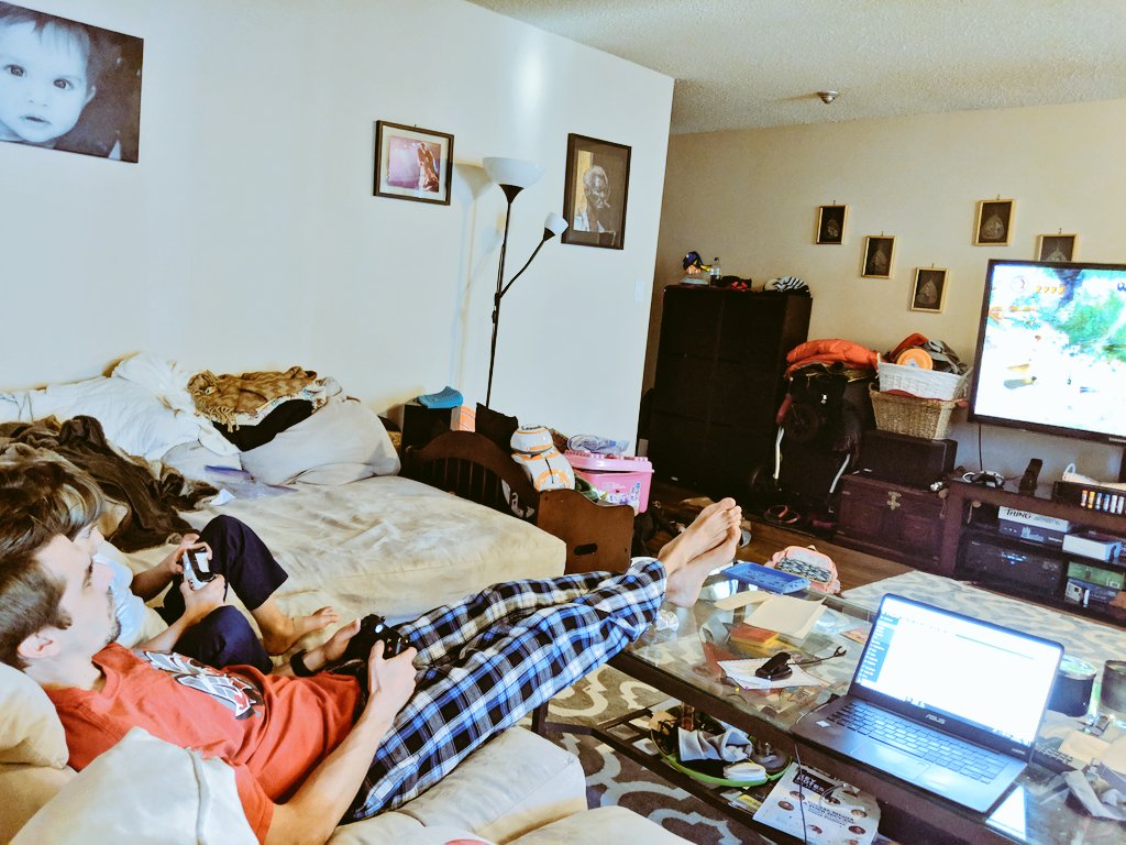 YashYanthi's tweet photo. Not sure who is more thrilled about the end of the @XboxCanada ban in our house 🤣 ... Kids acted up during #MurphysDoPuertoRico so we took #XboxTogether privileges away! It's back now! #Xbox_Ambassador https://t.co/28NSfIvkeP