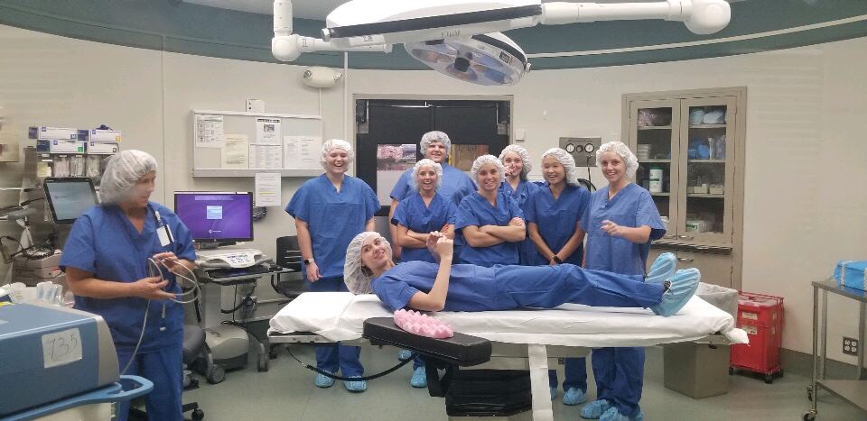 R20Allison's tweet photo. An awesome experience in the OR at MercyOne Cedar Falls! Thanks MercyOne for showing us surgical tools, how to prep a patient for surgery, and how to wash our hands to scrub in. @CFCAPSMed https://t.co/Nr3407b9O2