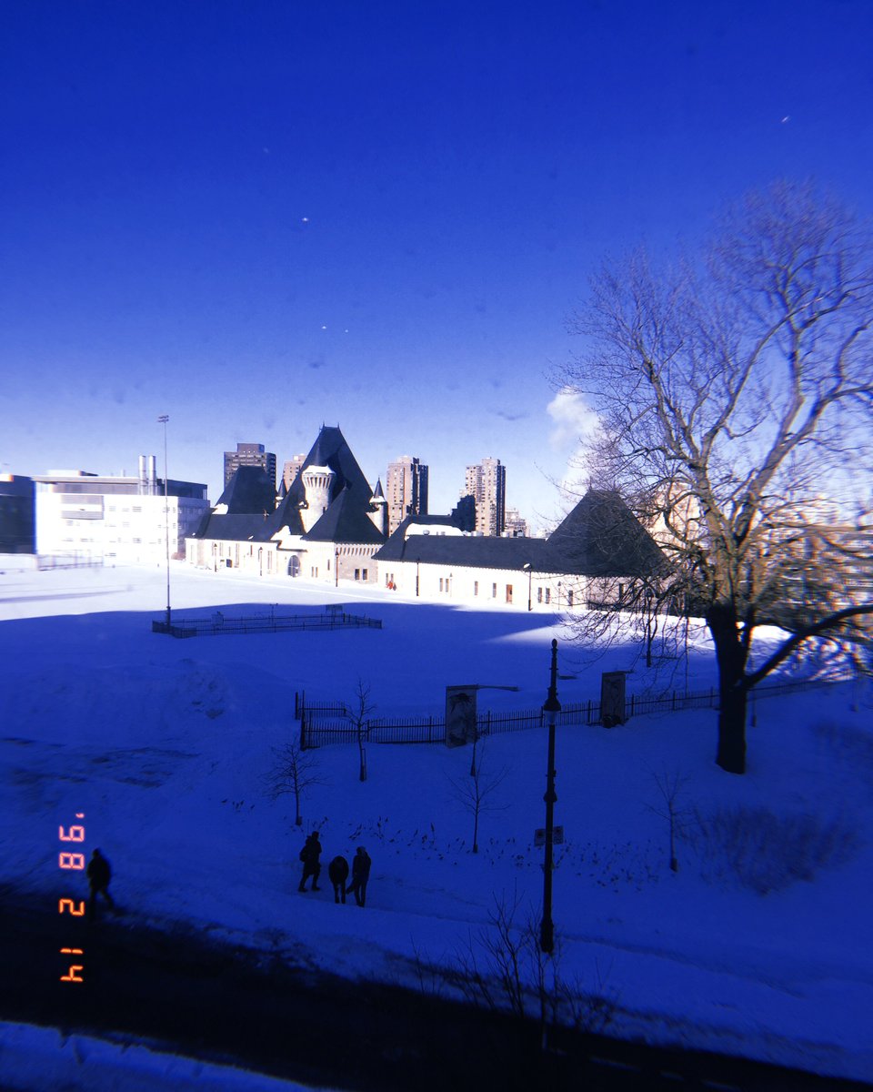 GradLifeMcGill's tweet photo. Views from Thomson House! Photo by @GradLifeMcGill #Instagrammer @Saima__Ahmed
#GradLifeMcGill #McGillMonday #McGillCampus #McGillU #McGill #Montreal #MontrealMoments #MontrealJeTaime #Mtl #MtlBlog #MtlBloggers #MtlMoments #MontrealBlogger #NarcityMontreal #Snow https://t.co/6ZlNIbkysN