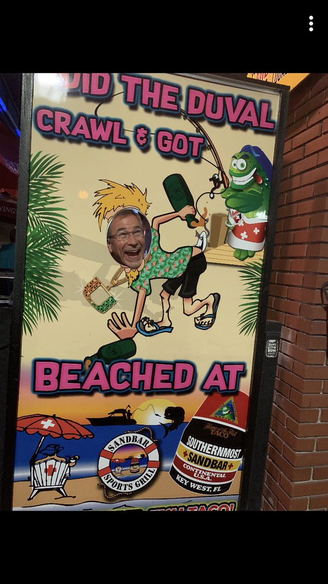Greg_Baum001's tweet photo. My dad is over 50 and he acts like he’s in 5th grade https://t.co/c4gM8S9Mvr