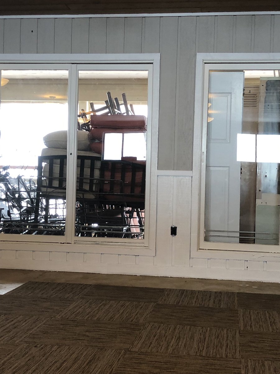 CazGolfClub's tweet photo. More new improvements! The carpet is almost in https://t.co/jnDvy7KcCd