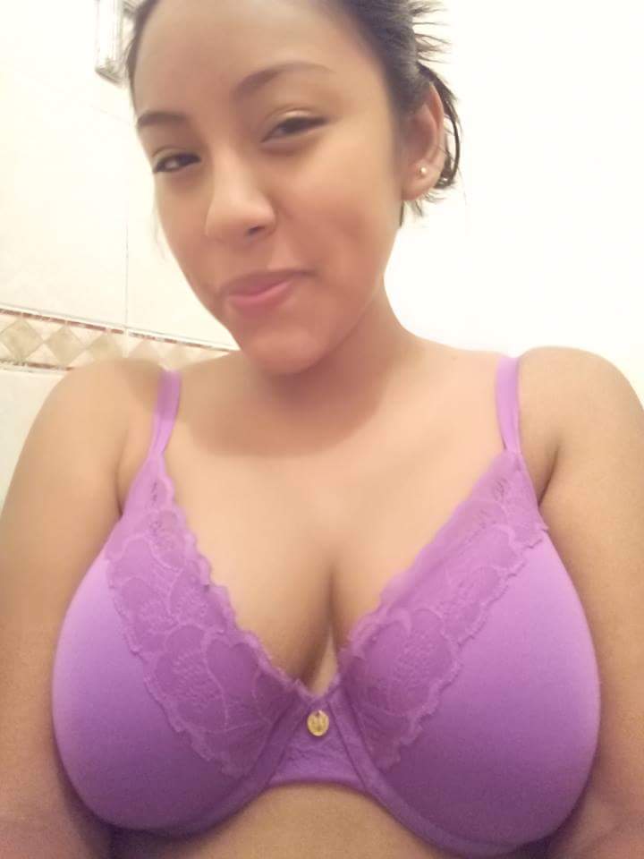 imfao010192's tweet photo. #pack #packseros #packsera #tetona #tetasnaturales #asian #selfie #tetotas #tetas #pezones #packscaseros https://t.co/g6yiNFAWds