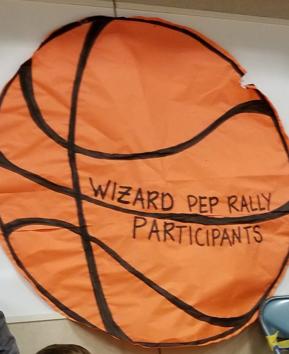 miss_stecklein's tweet photo. Great time at the Wizards Pep Rally!!. Come out on Thursday night to see the game! #dunkindales #wdrocks @Willow_Dale_ES https://t.co/fCTH5Y7lrF