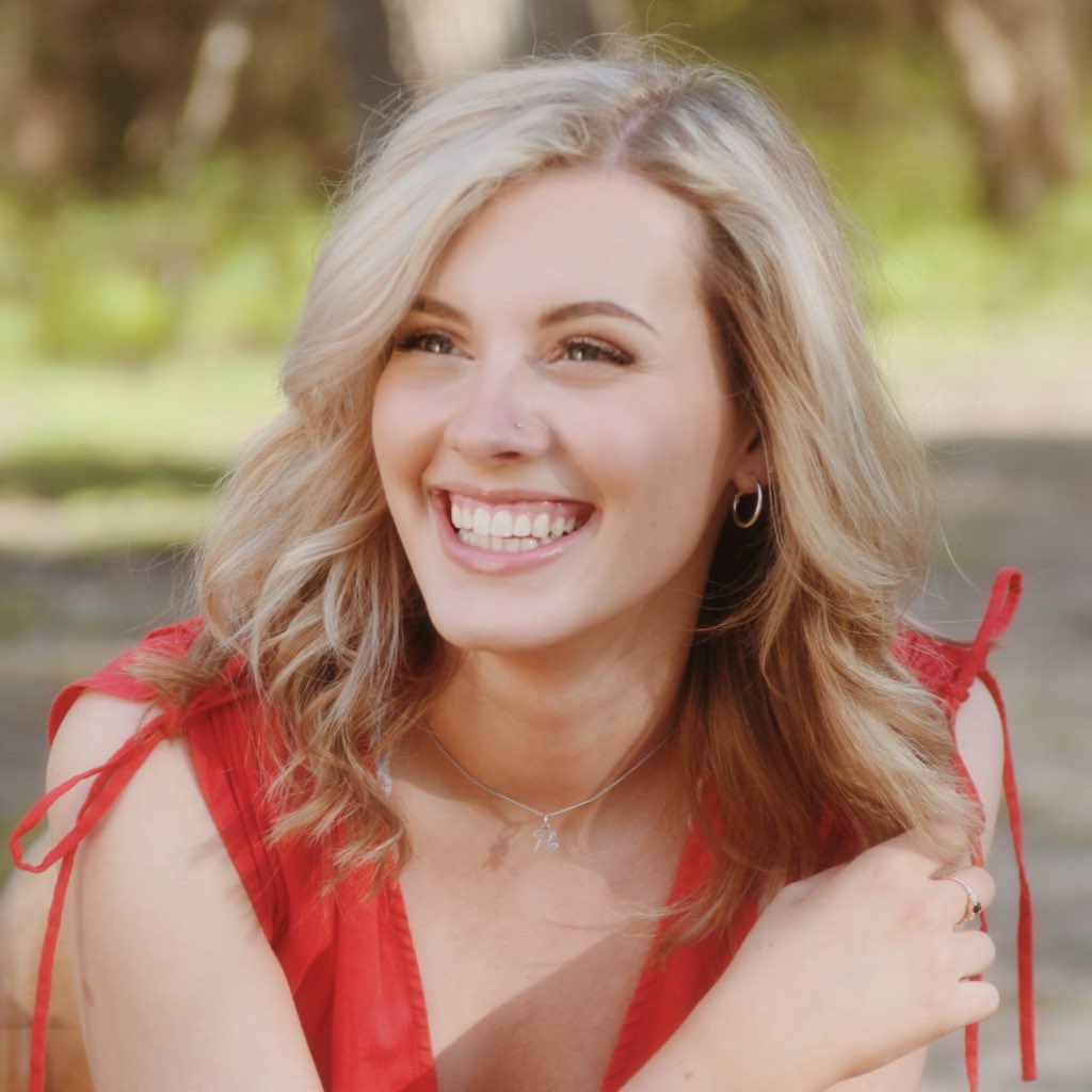 caittlynglass's tweet photo. #NewProfilePic https://t.co/RyfMHjp9Cb