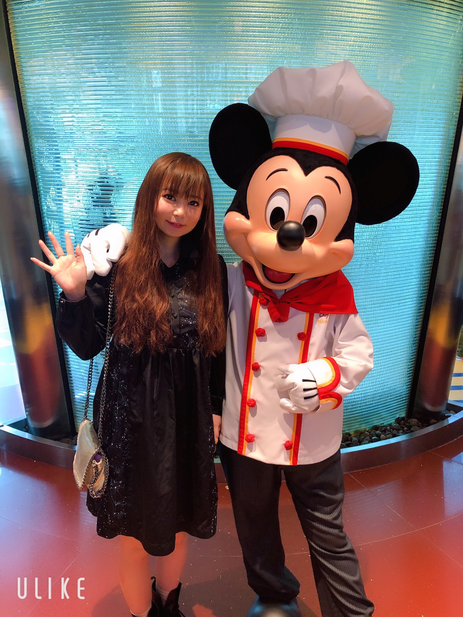 周年の中川翔子 Twitter ನಲ ಲ 香港ディズニーランド シェフミッキー 朝からミッキーの最高の笑顔に癒されました香港 かわいいいいいい T Co Hq9ptqhc6s Twitter