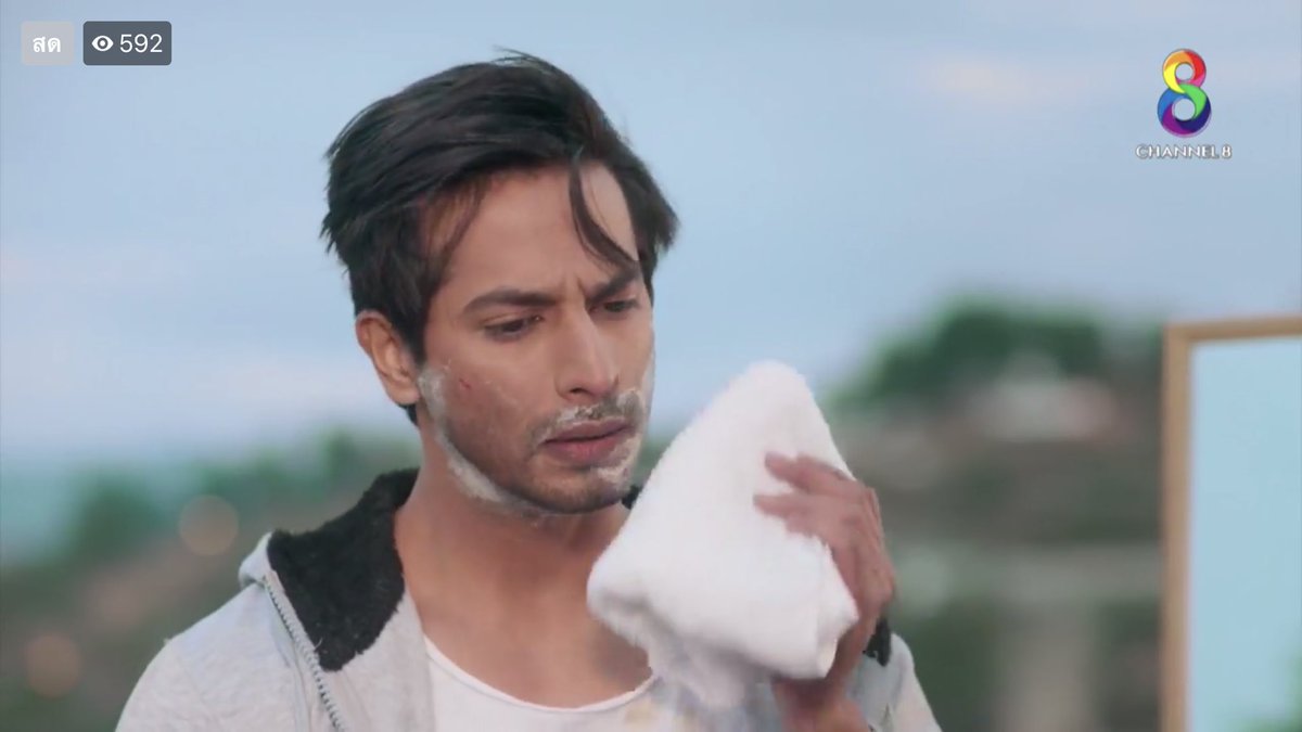 charuenee's tweet photo. You cut yourself when you was shaving @SehbanAzim Can I help you a shave 😂😂 #Bepannaah #รักซ้อนซ่อนรัก #YashArora @pui_suchada1989 https://t.co/1htC01VjzF