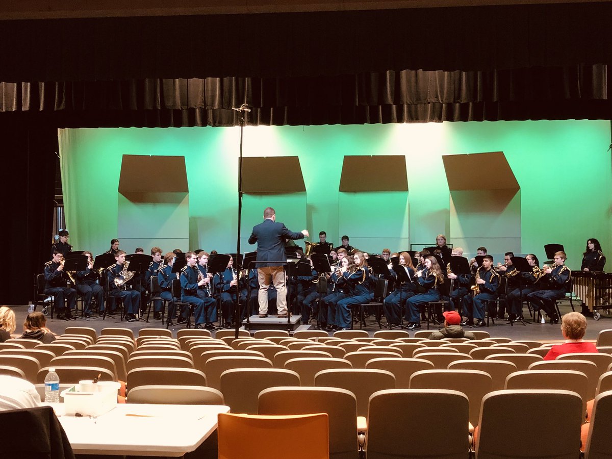 EMS_Band's tweet photo. Congrats @FranklinCoBand to both Symphonic &amp; Concert Bands on your straight distinguished ratings a KMEA Assessment! Outstanding performances! #FCSNoLimits https://t.co/jRHXenrl34