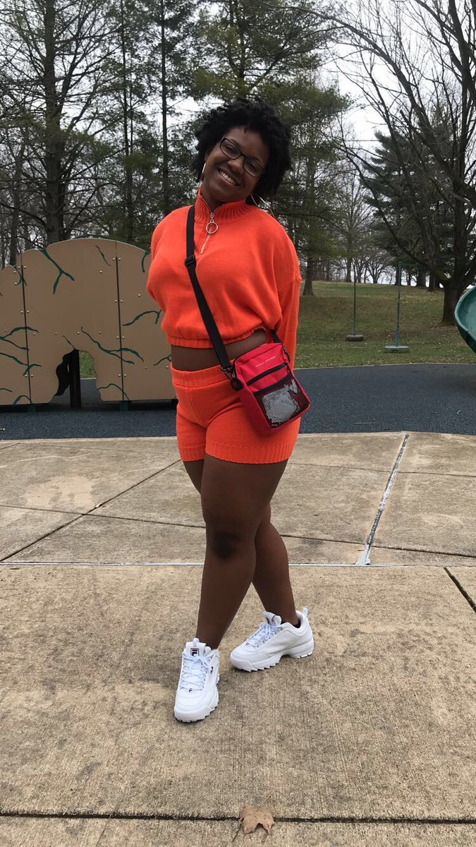 jada_janee's tweet photo. It’s my birthday 🥳❤️ *Bryson Tiller Voice* https://t.co/MZA2xrtvd0