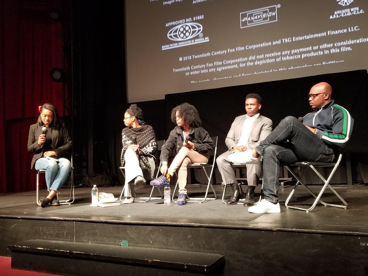 dcunityjustice's tweet photo. We are beginning our panel hosted by the lovely @dreamsofjas
#DCUJEvents https://t.co/8OsL6Wd9to