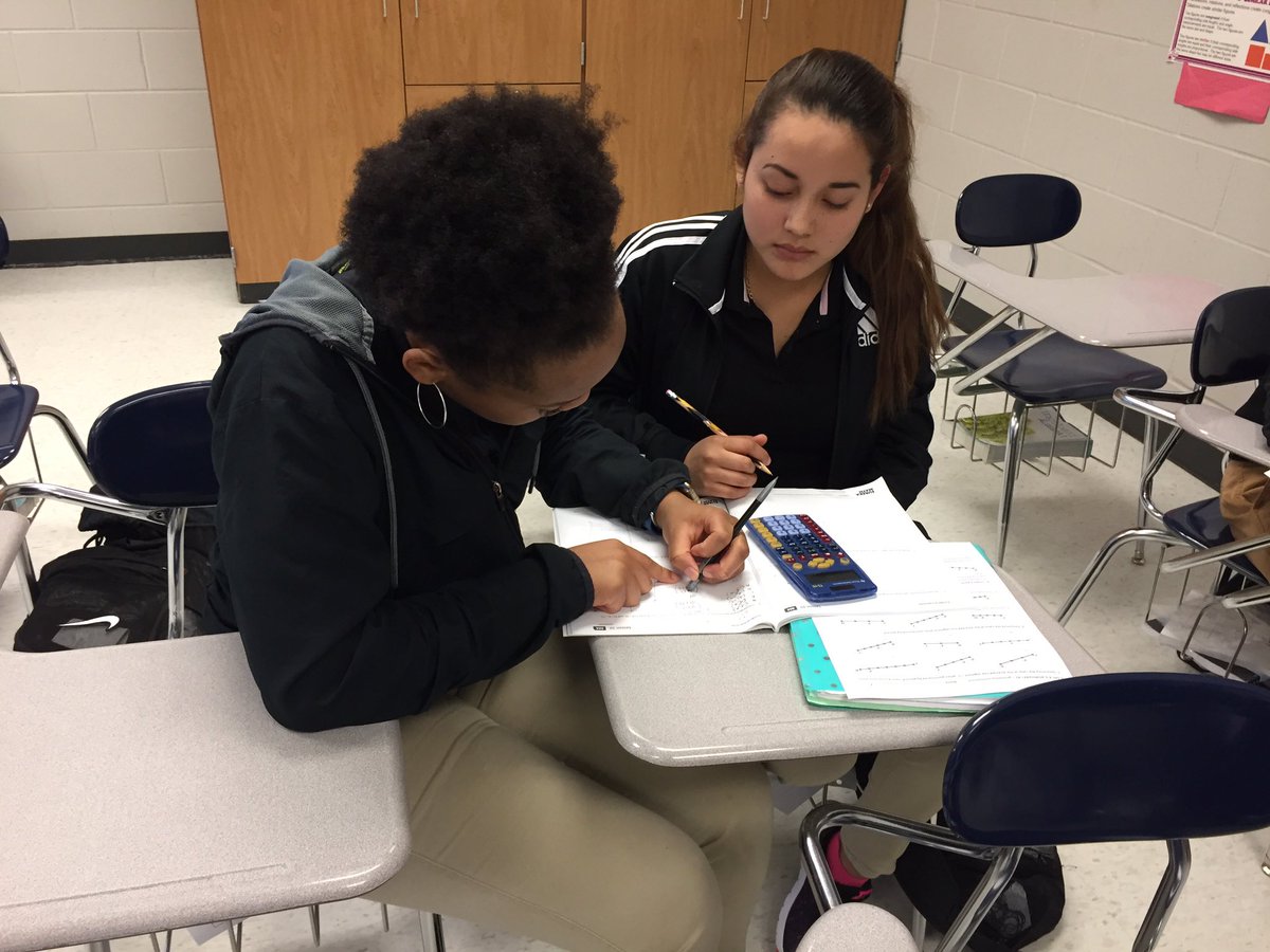 joshua_johnpaul's tweet photo. Collaborative learning between Non-native speakers and native speakers of English ! #MathIsUniversal #sthelenawinning # https://t.co/uiITcikoUI