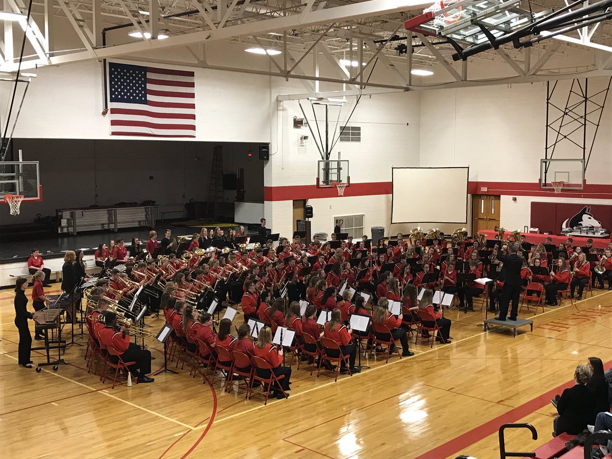 thiele_ken's tweet photo. Terrific AMS/AHS combined band concert. Well done!!!!@katemetzger63 @DanSodomka #aurorahuskies https://t.co/rmlELr9ghU
