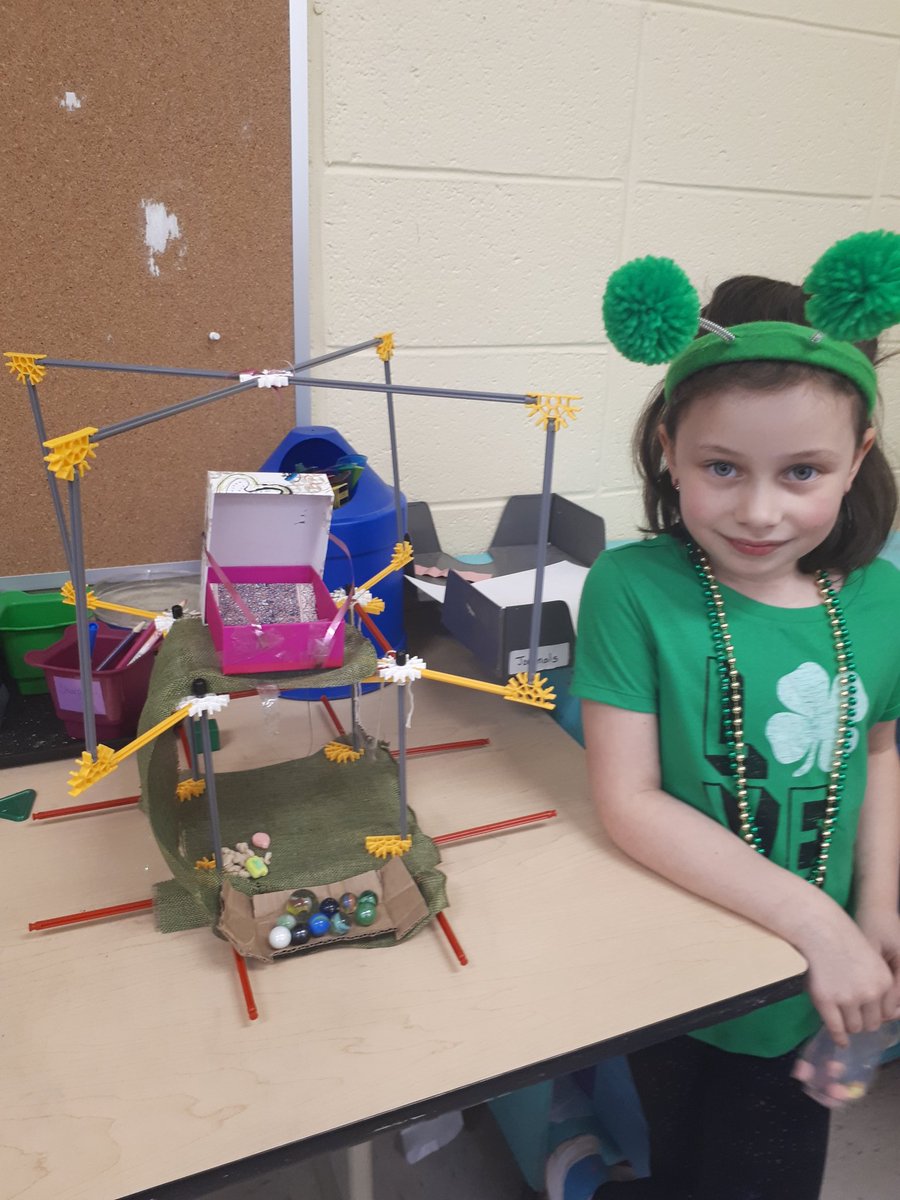 TKellyNL's tweet photo. It's been a colourful time catching leprechauns and learning about Holi @EastsideElem1 @NLESDCA https://t.co/uYkF4j90Nt