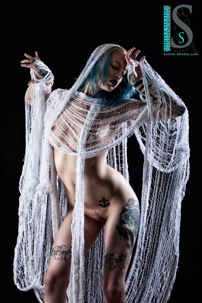 Ryynagade's tweet photo. I love getting to shoot with Tyme.
#ryynagade #altmodel #subtleshades #bluehair https://t.co/mSQXzXJvFS