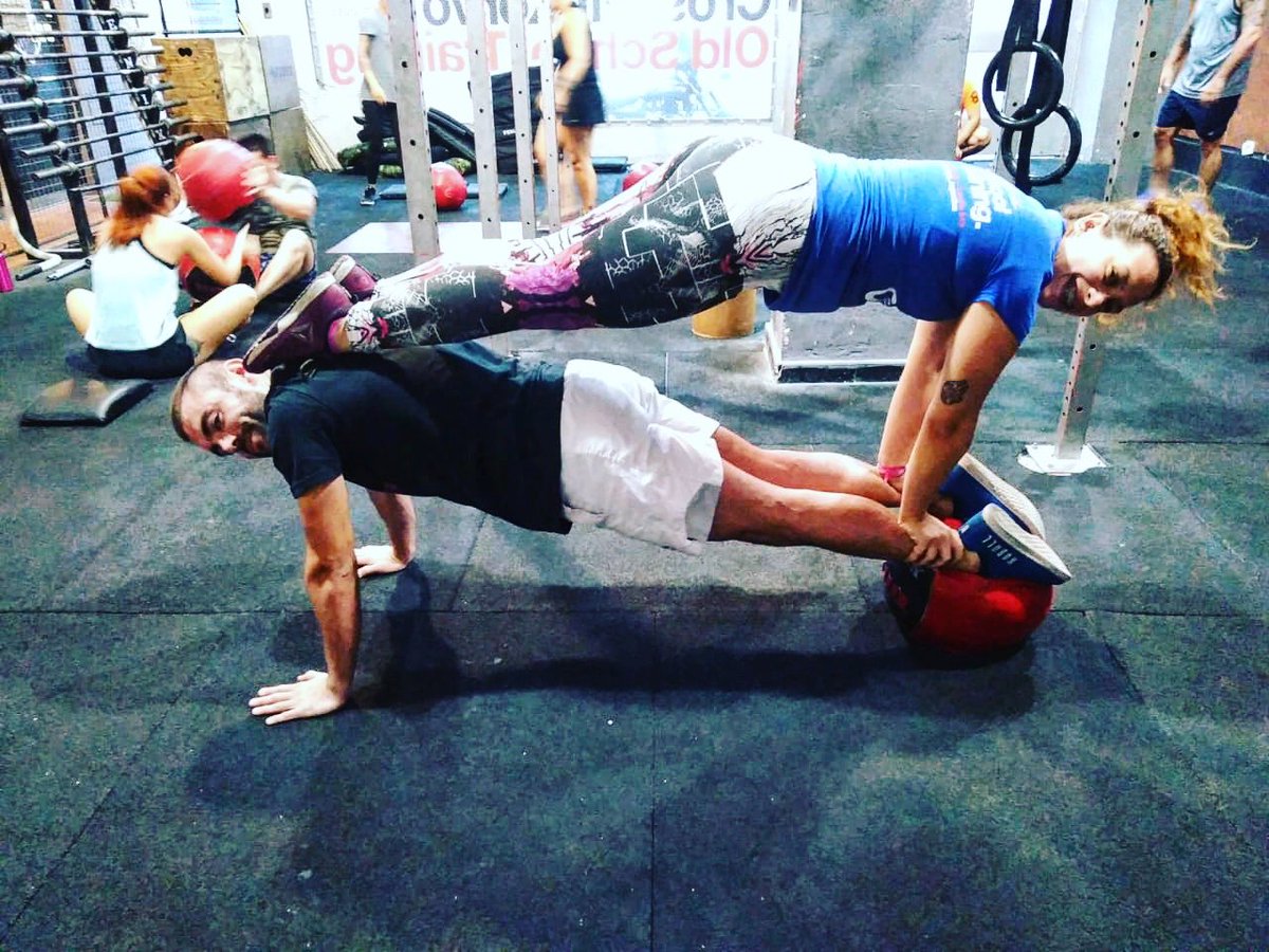 CrossFitKorvo's tweet photo. Veni a entrenar y divertirte https://t.co/HPuiUPrvnt