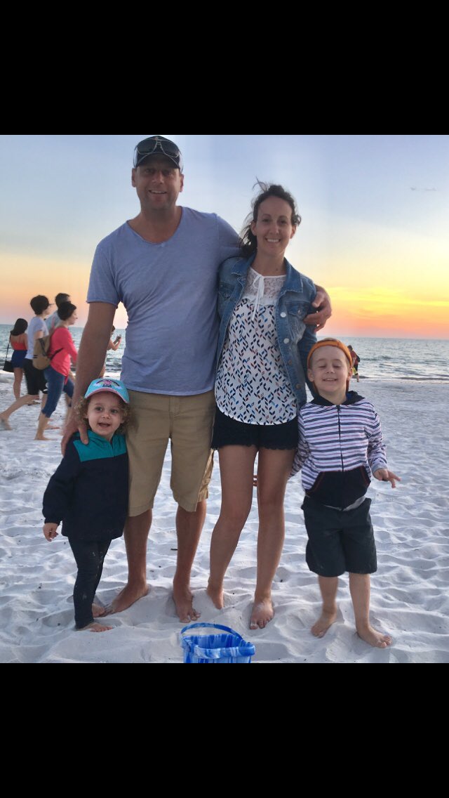 Dwaynemiller14's tweet image. Great last night at Ft. Myers beach ⁦@ashmiller1010⁩ #awesomeweek