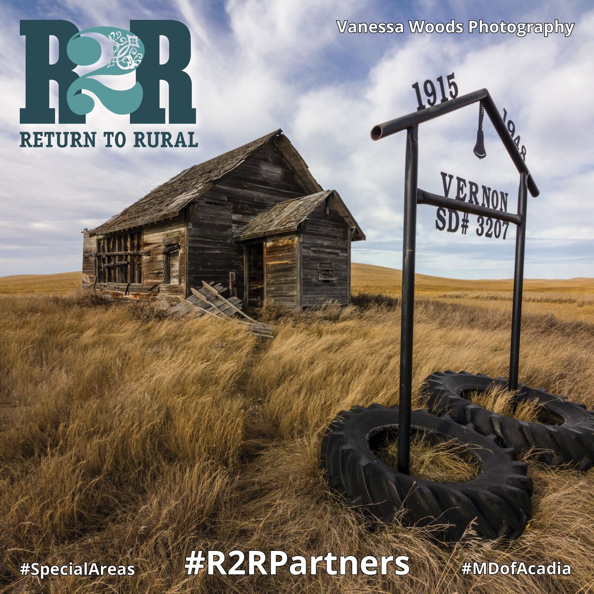 return2rural's tweet photo. Even though Vernon School near Sibbald is no longer running our current #R2RSchools across the Special Areas are keeping busy enjoying the weather and learning new things!

#R2RPartners #R2R  #SpecialAreas #MDofAcadia #Alberta #Return2Rural #R2RCommunity #RuralAlberta #OldSchools https://t.co/kjWVuhlTH2