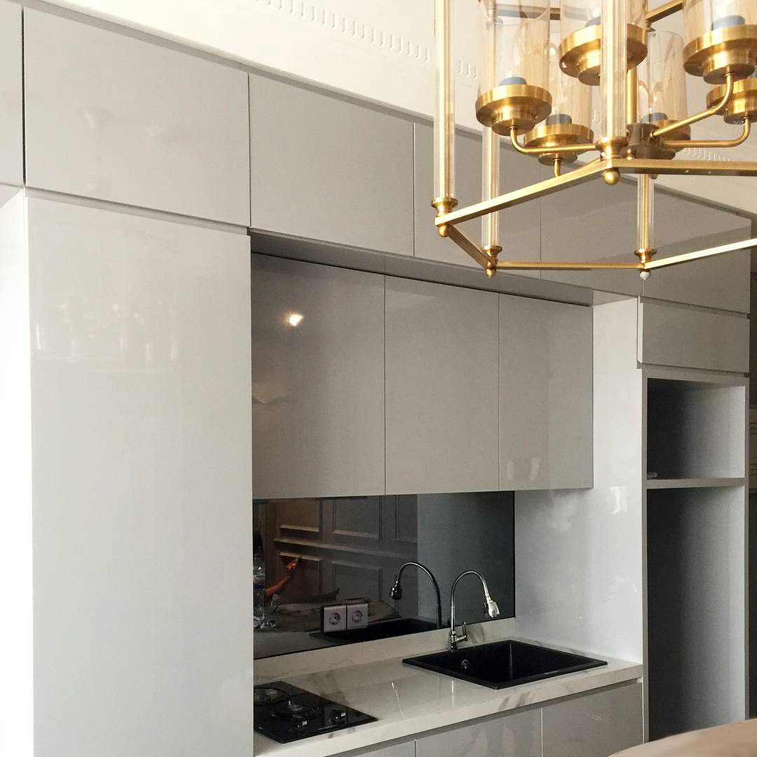 titaniumgranite's tweet image. Repost from @hafastudio
•••
Pantry and furniture installation progress for AKR Apartment renovation project.
Seen on the table is Statuario Grey collection.

📲FB/IG/Tw: @titaniumgranite
🔎titaniumgranite.com

#titaniumgranite #Titaniumproject